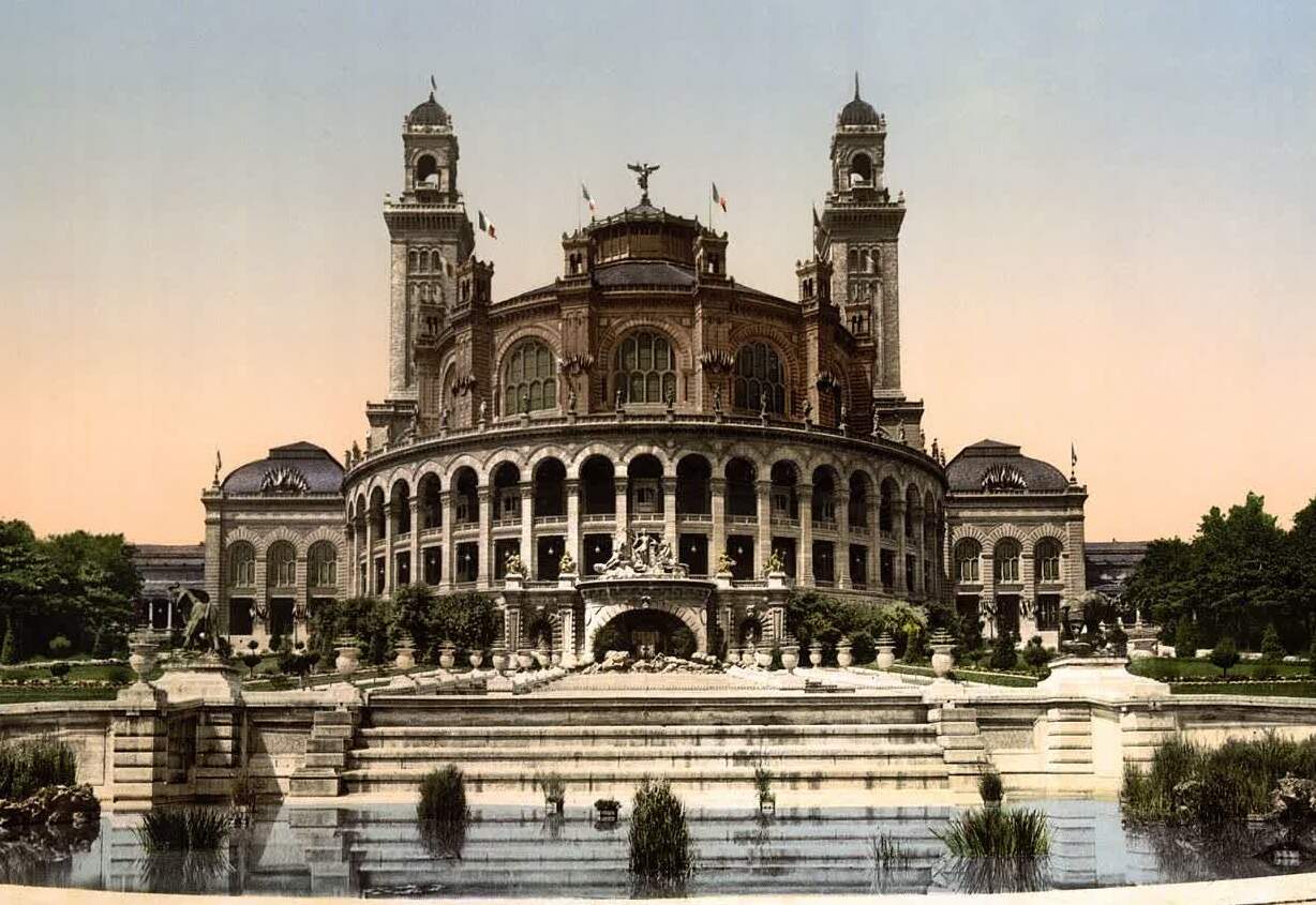 The ornate Palais du Trocadéro in Paris around 1900, with its towers and fountains, demolished in 1937