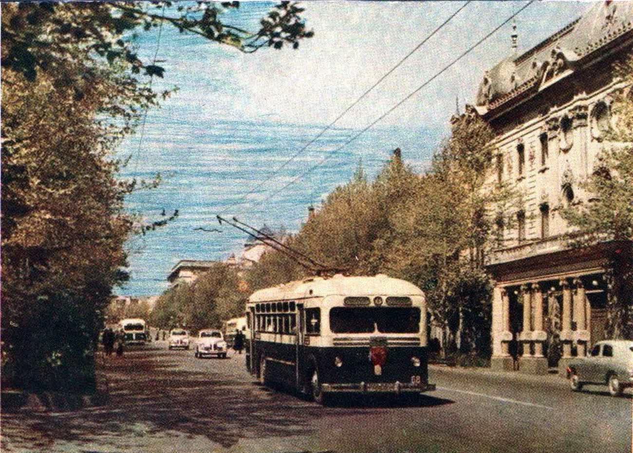 A trolleybus on Rustaveli Avenue, Tbilisi, 1955, with the opera house on the right